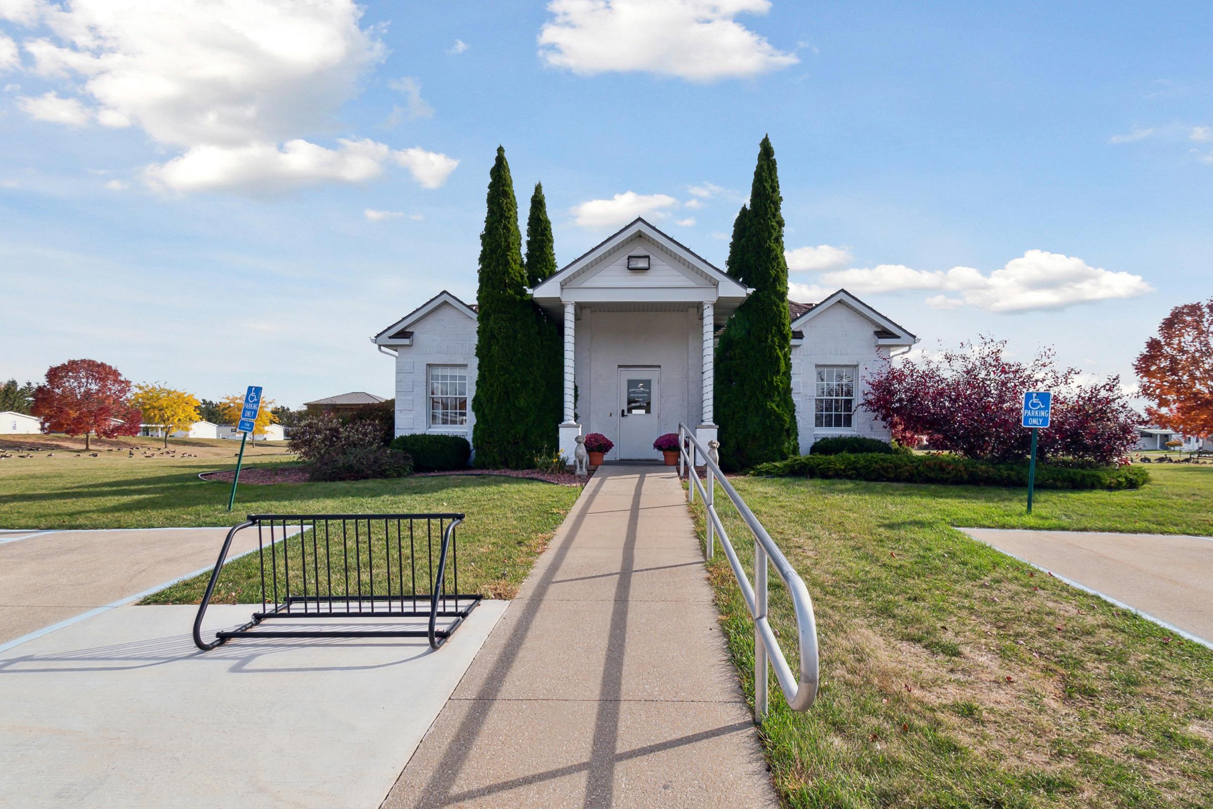 Lakeview Estates on Lawndale