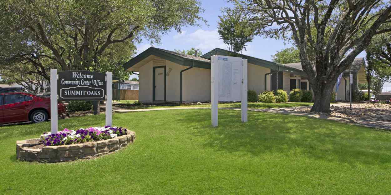 Summit Oaks