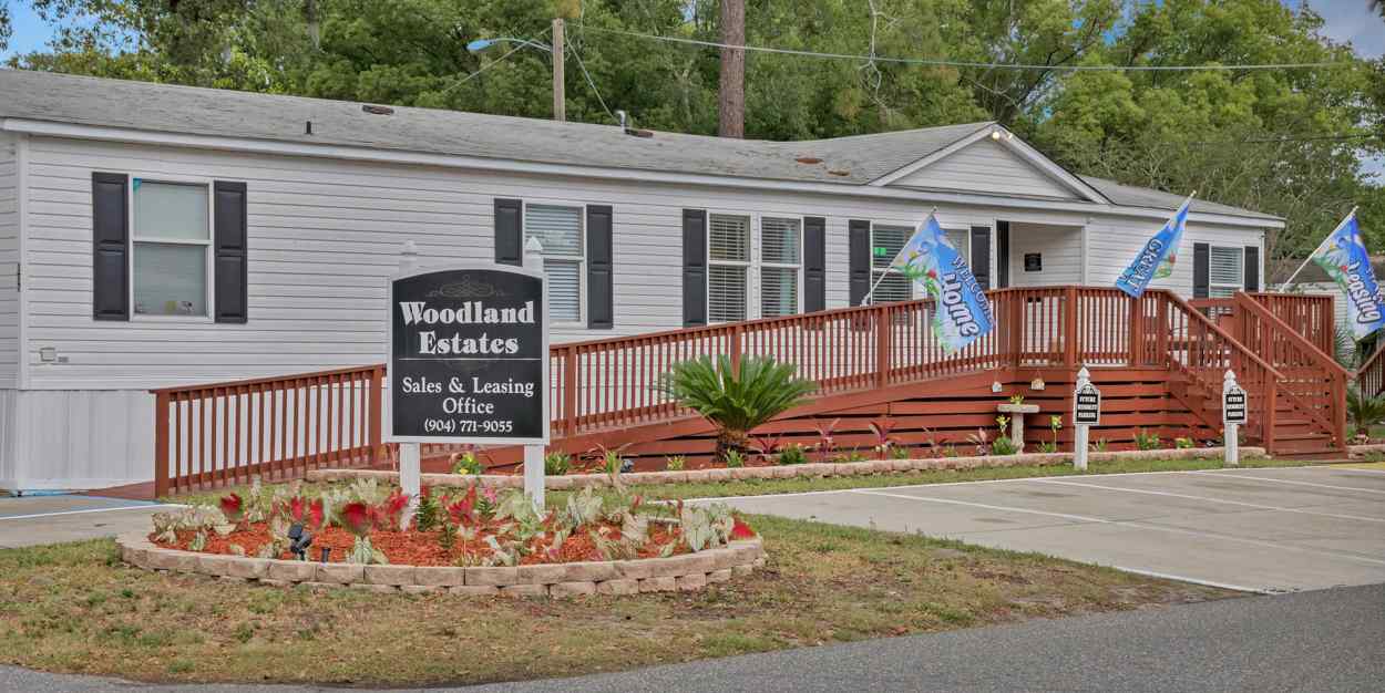 Woodland Estates (FL)